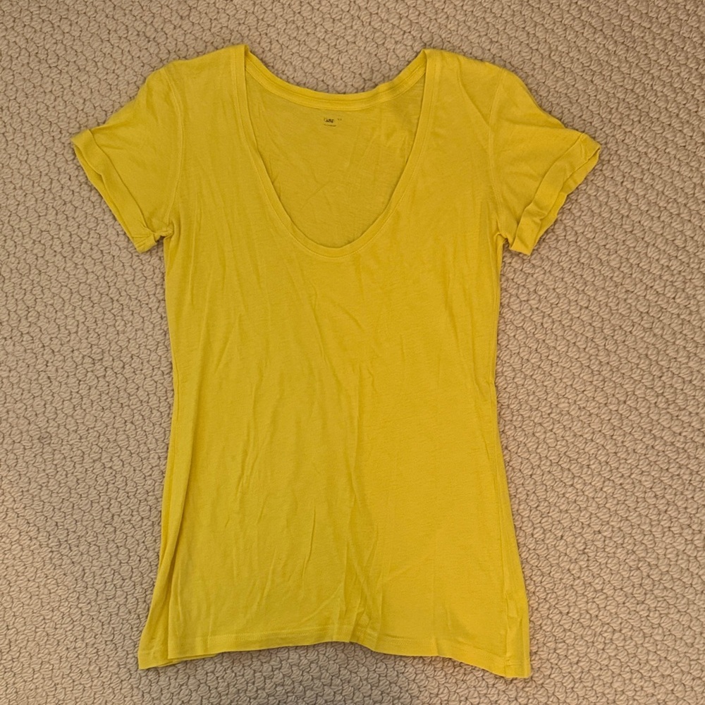 GAP Bright Yellow Short Sleeve Tee